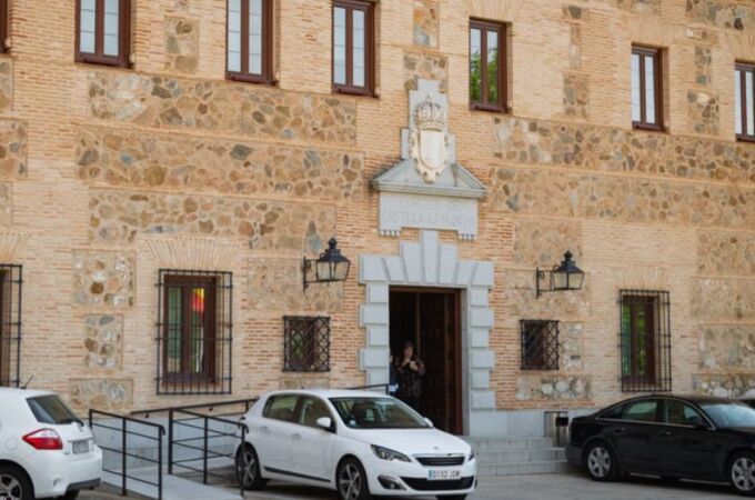 Puerta Cortes Castilla-La Mancha