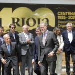 El Rey inaugura la escultura ‘Somos tiempo’ en el Barrio de La Estación de Haro (La Rioja)