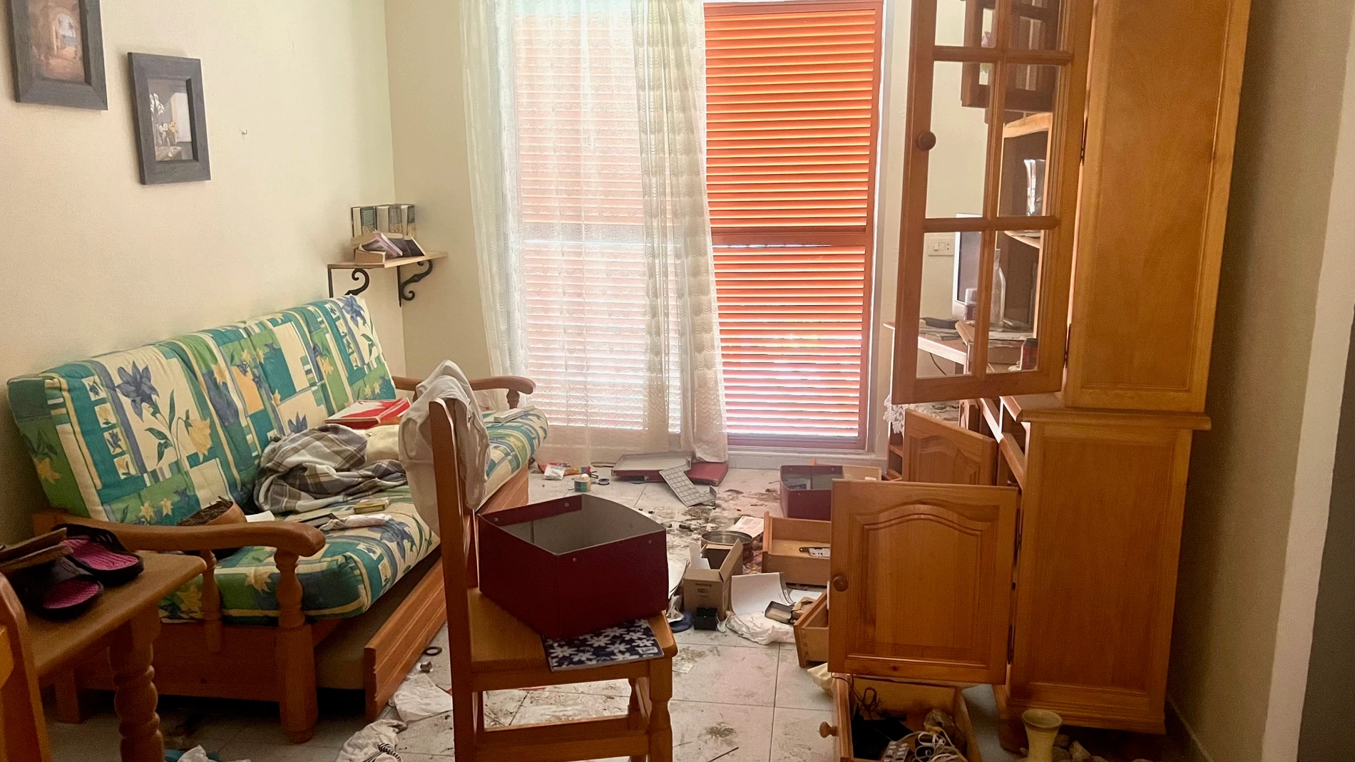 Los vecinos del edificio de Peñíscola que se derrumbó en 2021: "Estamos desamparados. Han destrozado todos los apartamentos"