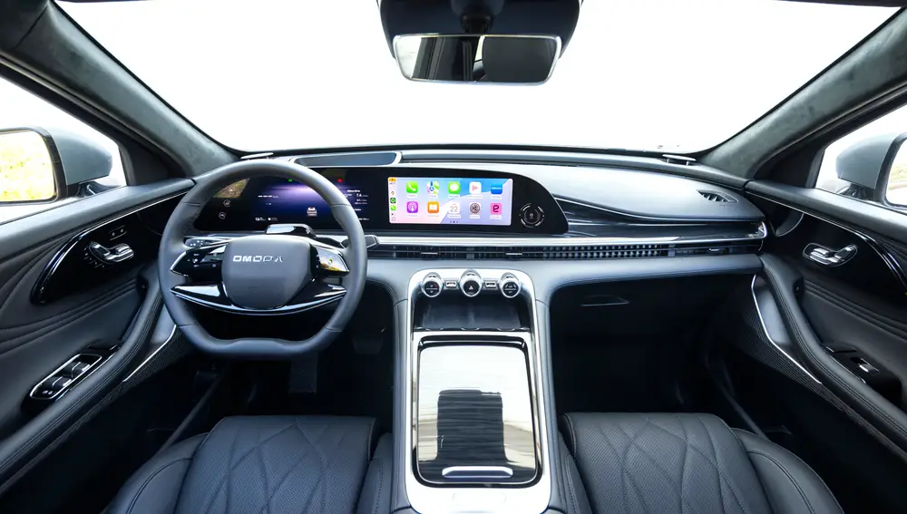 Interior del OMODA 9 SHS