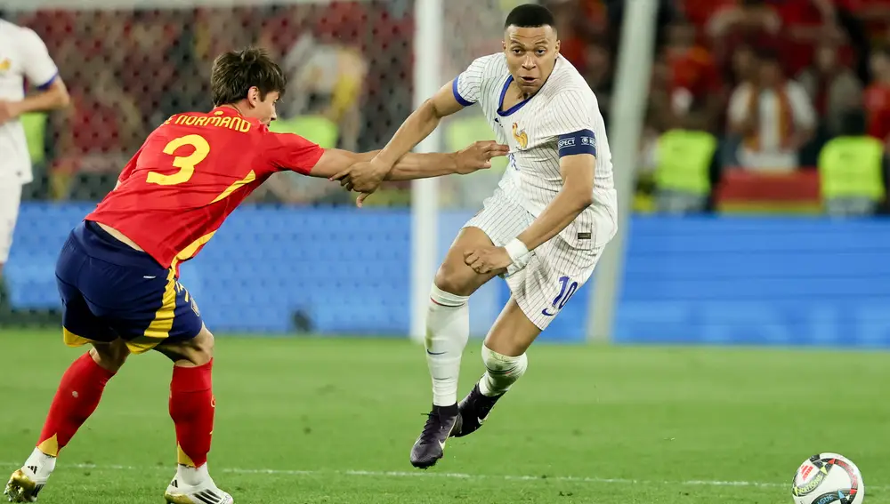 UEFA Nations League semi-final - Spain vs France
