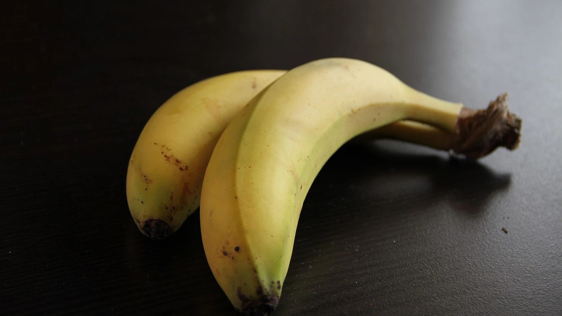 El motivo por el que los plátanos son más caros que las bananas
