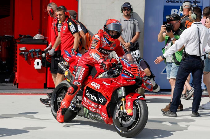Marc Márquez sale de boxes este sábado en Motorland