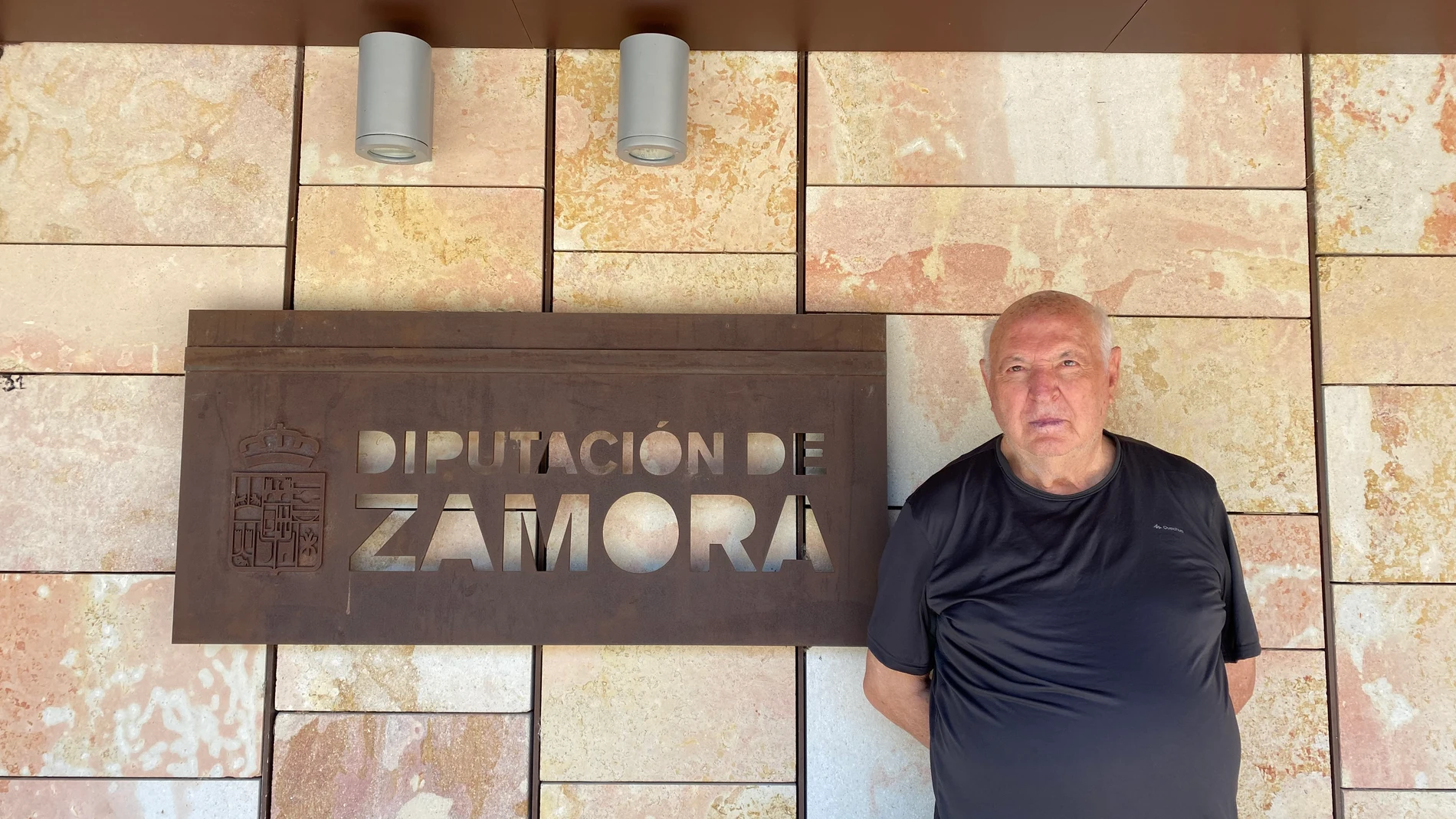 José, natural de Ciudad Real y con 87 años de edad, visitó la capital zamorana para conocer el “home doctor” y las gafas de realidad virtual del proyecto europeo DIH_SE de la Diputación de Zamora