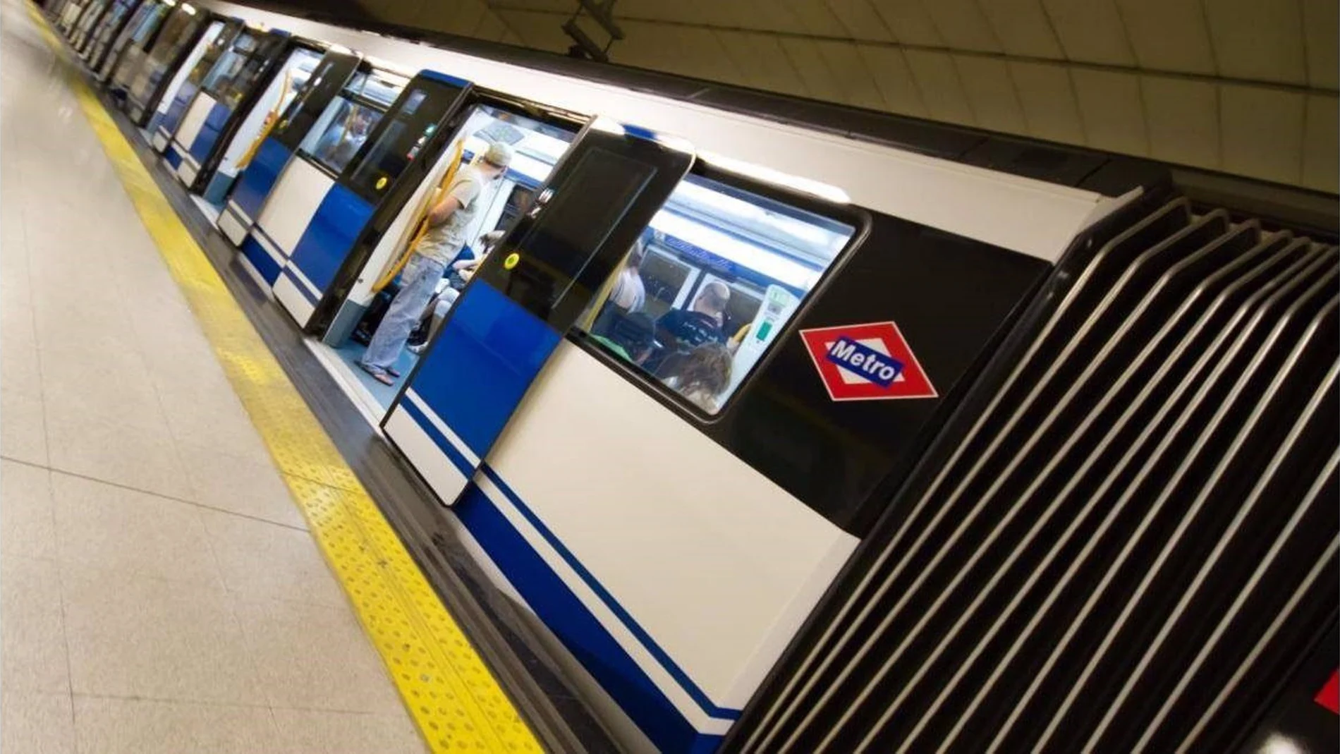 MADRID.-Metro refuerza este sábado el servicio en L8 y en L4 por la exhibición de Carlos Sainz en el circuito de F1 de Ifema