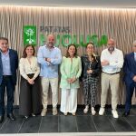 González Corral durante su visita a las instalaciones de Patatas Hijolusa