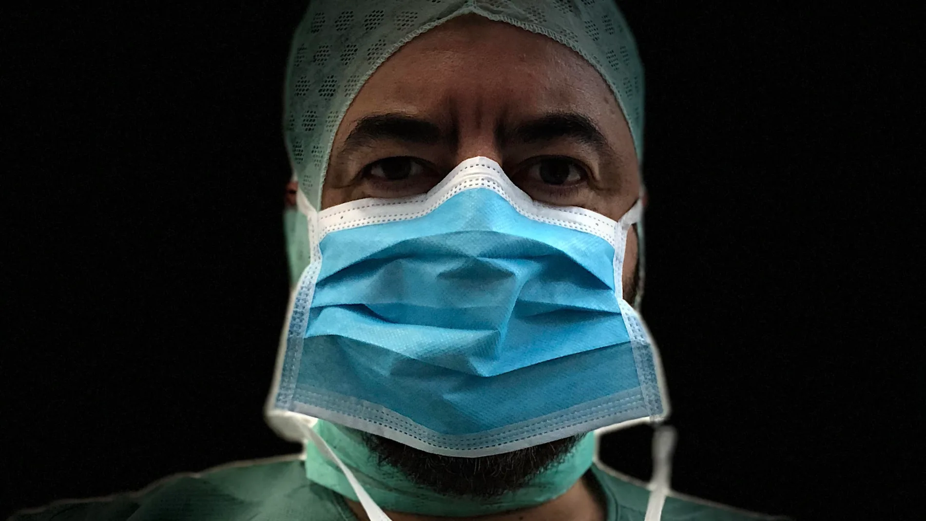 Rafael Hernández Estefanía, cirujano cariovascular y torácico
