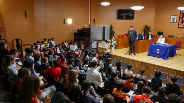 Chamartín firma un acuerdo con la Fundación Real Madrid para promocionar el deporte en el distrito