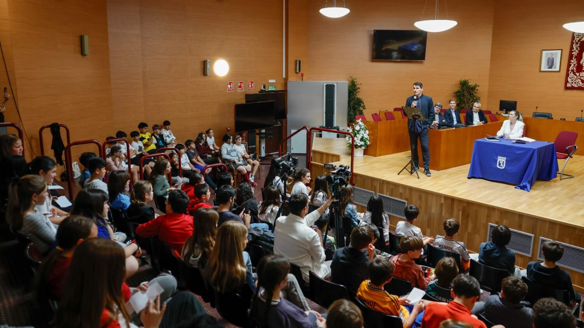 Chamartín firma un acuerdo con la Fundación Real Madrid para promocionar el deporte en el distrito