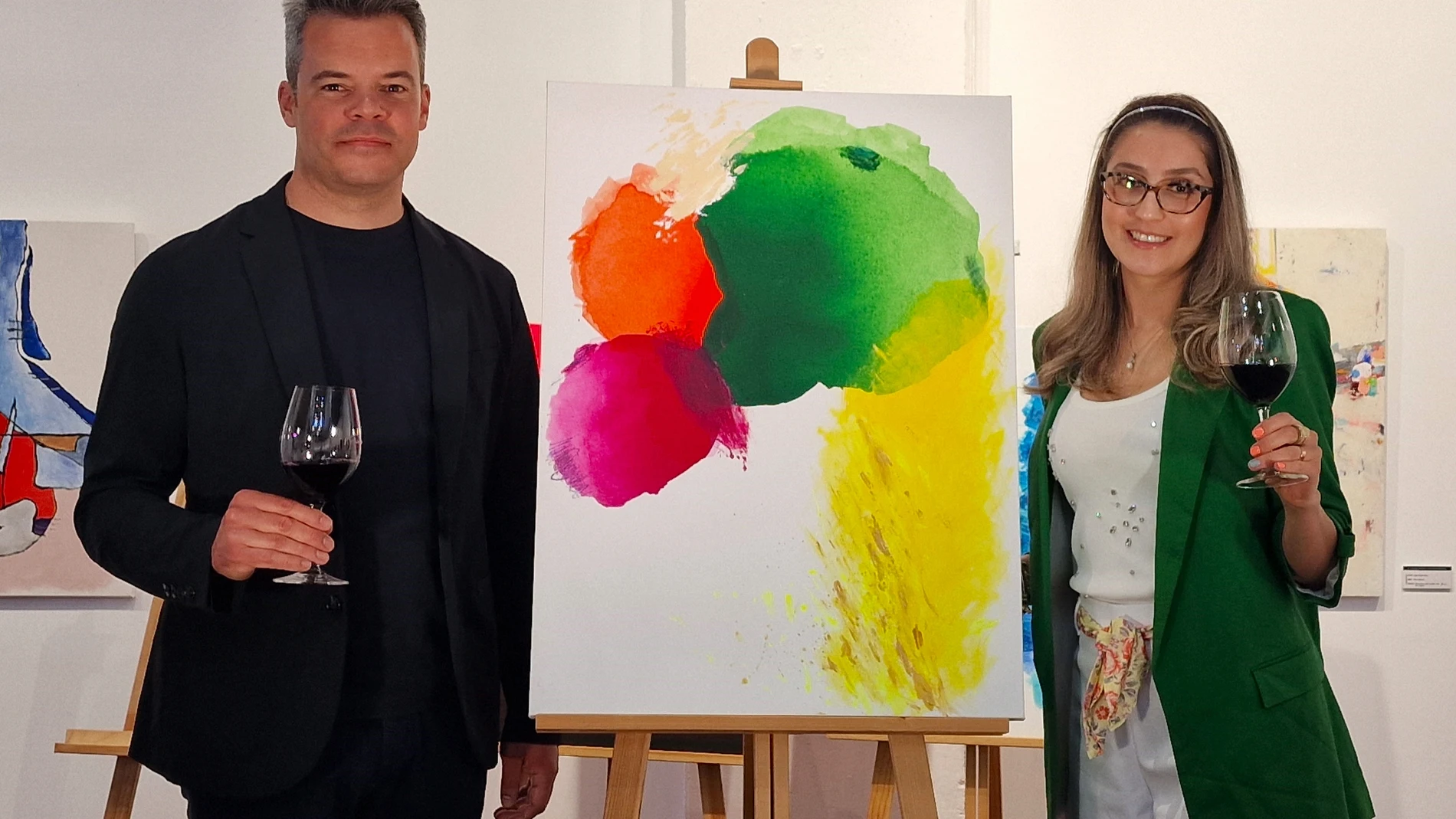 La obra "¿Quieres baliar?" de Karla Lagos Gatica, nueva etiqueta del vino "Primero 2025" de Fariña