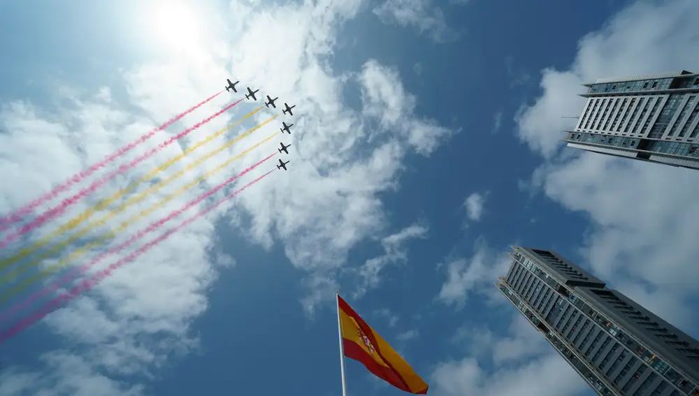 Desfile con motivo del Día de las Fuerzas Armadas 2025