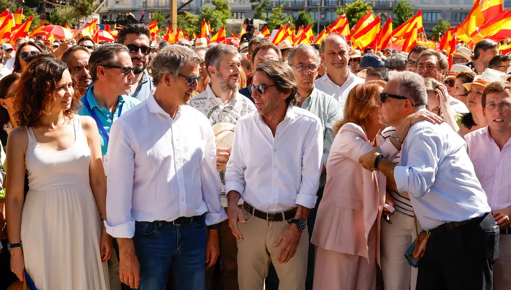 Manifestación del PP contra Sánchez bajo el lema 'Democracia o mafia'