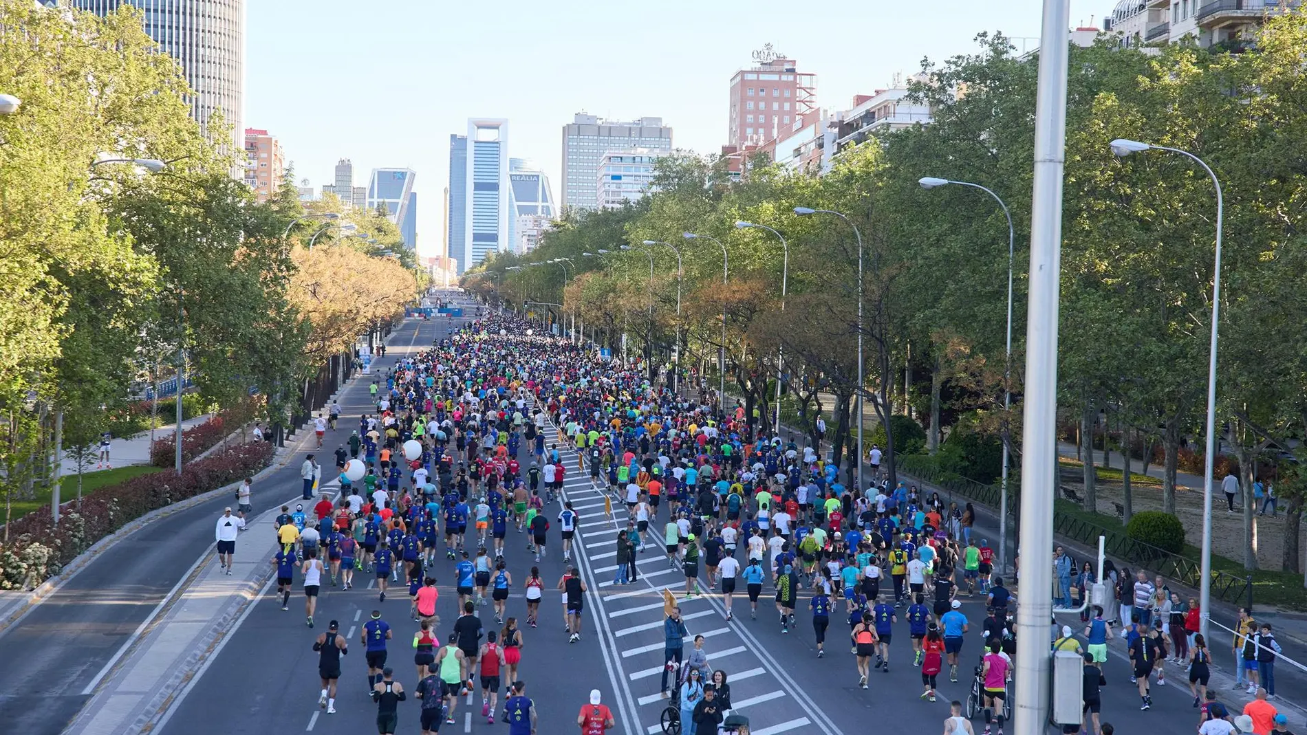 Un hombre de 30 años sufre un golpe de calor en la carrera 'Madrid Vintage Run'