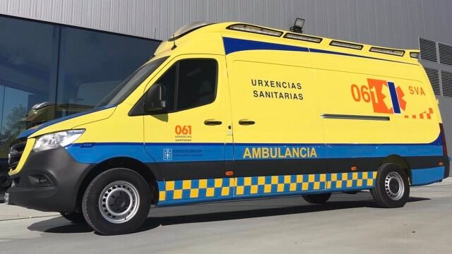 Sucesos.- Fallece un motorista tras adelantar en línea continua y colisionar contra un turismo en Padrón (A Coruña)