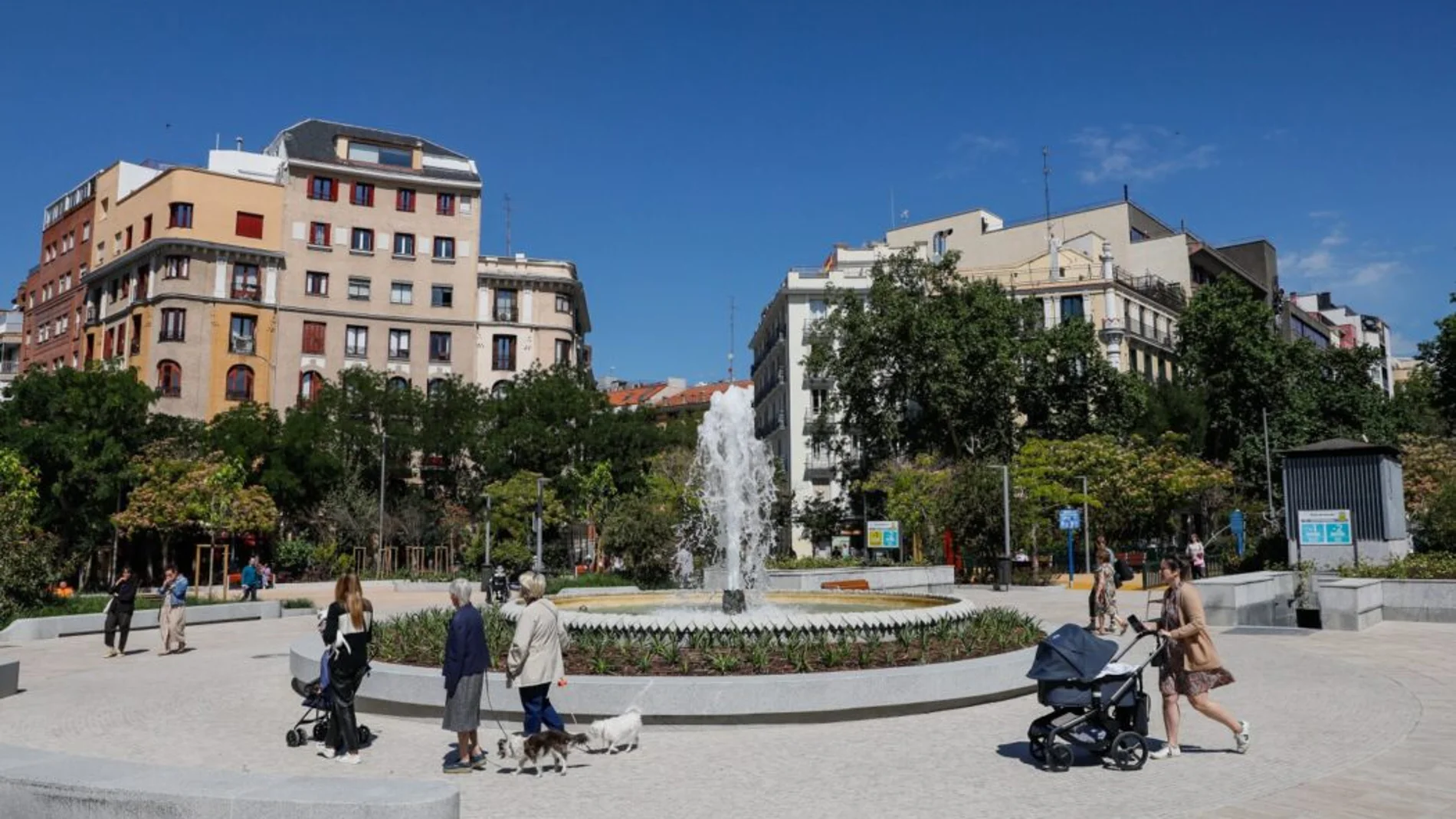 La plaza de Olavide, galardonada con el Premio Ciudad 2025 de Open House Madrid
