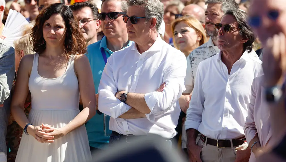 Manifestación del PP contra Sánchez bajo el lema 'Democracia o mafia'