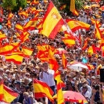 Manifestación del PP contra Sánchez bajo el lema 'Democracia o mafia'