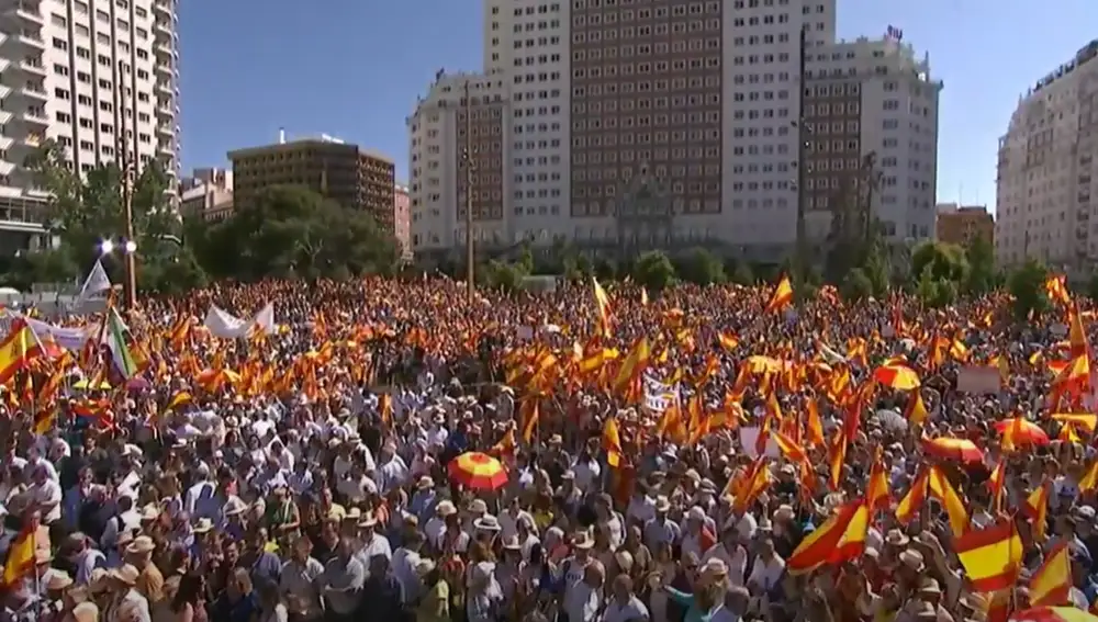 Plaza España justo antes del comienzo de la manifestación