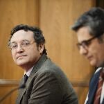 El Fiscal General del Estado, Álvaro García Ortiz y Felix Bolaños intervienen durante la inauguración del curso selectivo de la 63ª promoción de acceso a la carrera fiscal, en el Centro de Estudios Jurídicos
