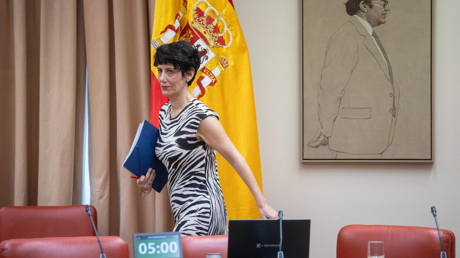 La ministra de Inclusión, Seguridad Social y Migraciones, Elma Saiz, comparece en la Comisión de seguimiento y evaluación de los acuerdos del Pacto de Toledo, en el Congreso de los Diputados, a 9 de junio de 2025, en Madrid (España). La ministra ha comparecido con motivo del Informe de Evaluación con las proyecciones del impacto estimado de las medidas adoptadas a partir de 2020 para fortalecer los ingresos del sistema público de pensiones en el periodo 2022-2050, elaborado por la Autoridad I...