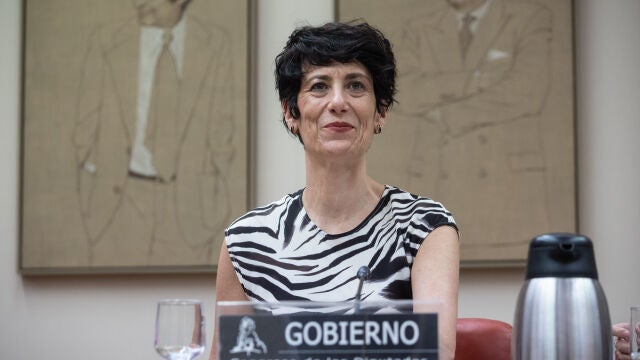 Elma Saiz comparece en la Comisión de seguimiento y evaluación de los acuerdos del Pacto de Toledo en el Congreso