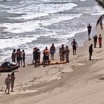 Valencia.- Sucesos.- Socorristas de Sueca salvan la vida a tres bañistas en la playa del Mareny de Barraquetes