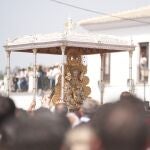 La Virgen del Rocío por las calles de la aldea