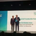 Jesús Fernández Sanz, consejero de Sanidad de Castilla-La Mancha, galardonado por Fundación Fenin