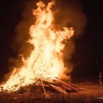 Hoguera con motivo de la Noche de San Juan