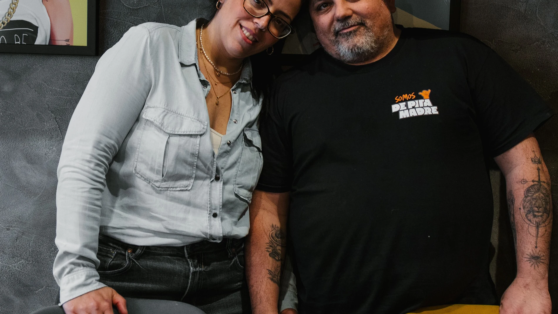 Aviv y Tami Mizrachi, en el local situado en el barrio de Chueca