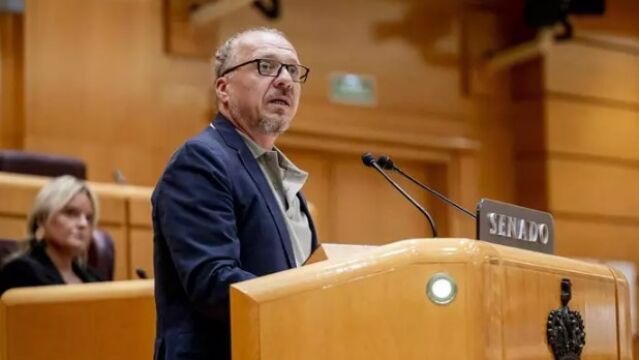 El senador Juanjo Ferrer exige al Gobierno ampliar el horario de Correos de Formentera: "No es suficiente"