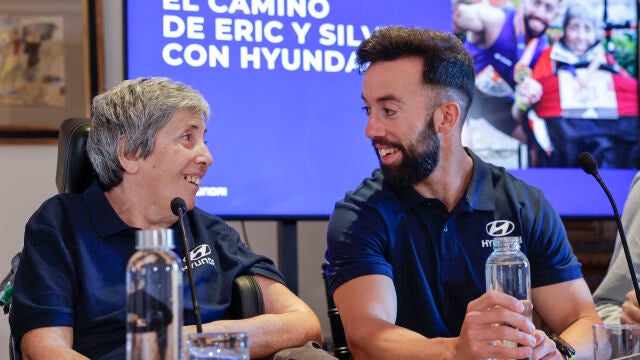 Èric Roldán y su madre, Silvia, que sufre esclerosis múltiple, realizarán el camino de Santiago para "visibilizar e inspirar"