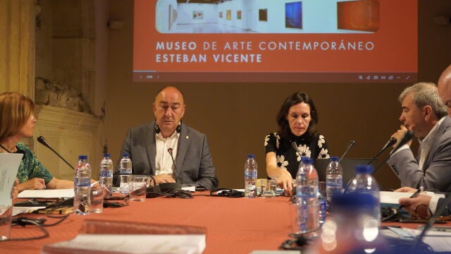 Miguel Ángel de Vicente preside la reunión del Consorcio del Museo Esteban Vicente