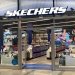 Amazon liquida las Skechers más versátiles del verano: sandalias con plataforma por menos de 40 euros