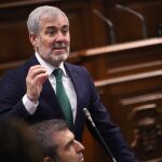 Clavijo carga contra la Conferencia de Presidentes y el reparto de menores migrantes: "Ni unos ni otros quieren a los negritos en España"