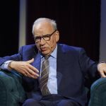 Alfonso Guerra cree que la situación política de España "está llamando" a que se convoquen elecciones