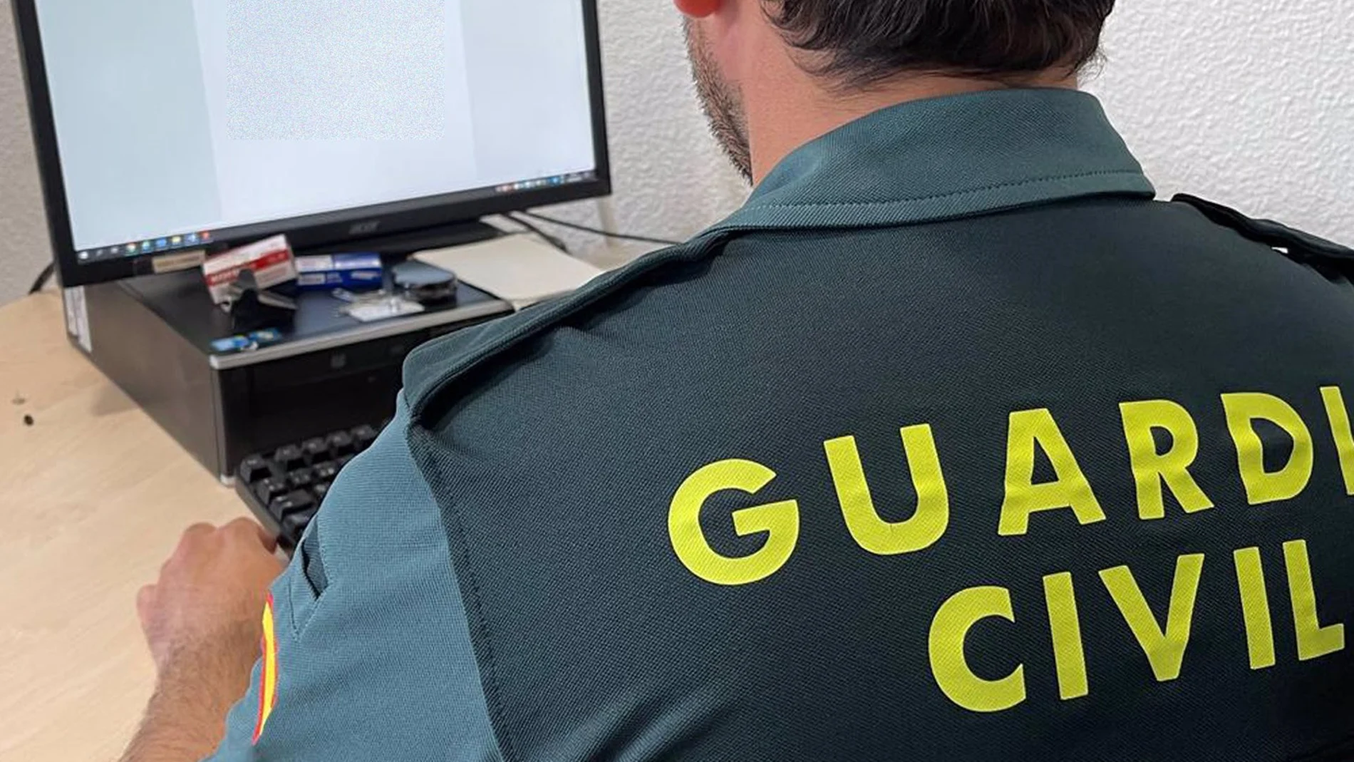 MURCIA.-Sucesos.- Guardia Civil detiene a dos 'tironeros' que arrebataron una cadena de oro a un anciano en Beniel