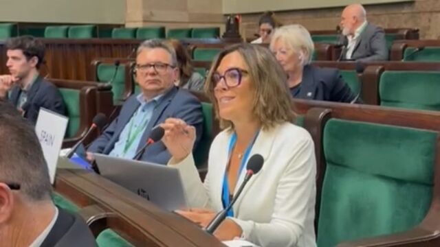 Milagros Marcos durante su intervención en Varsovia