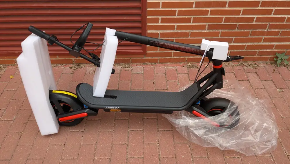 Cecotec Bongo D40 XL Suspension Connected