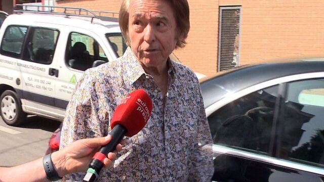 "¡A punto!". Raphael, muy emocionado ante su inminente regreso a los escenarios