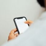 ¿Qué dice la psicología sobre quienes nunca suben estados en WhatsApp?