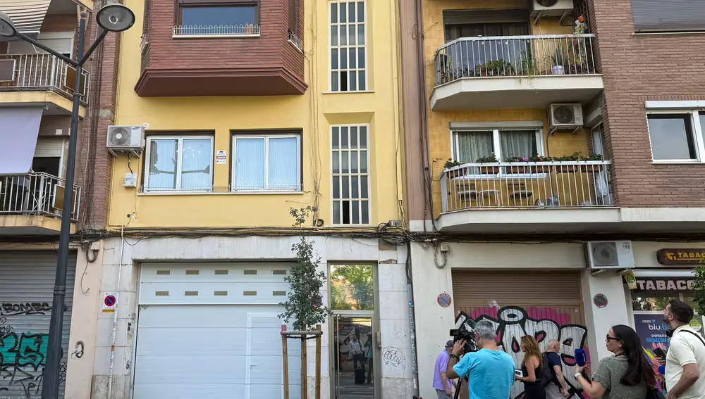 La UCO registra la casa de Ábalos en València en busca de contratos de obra civil