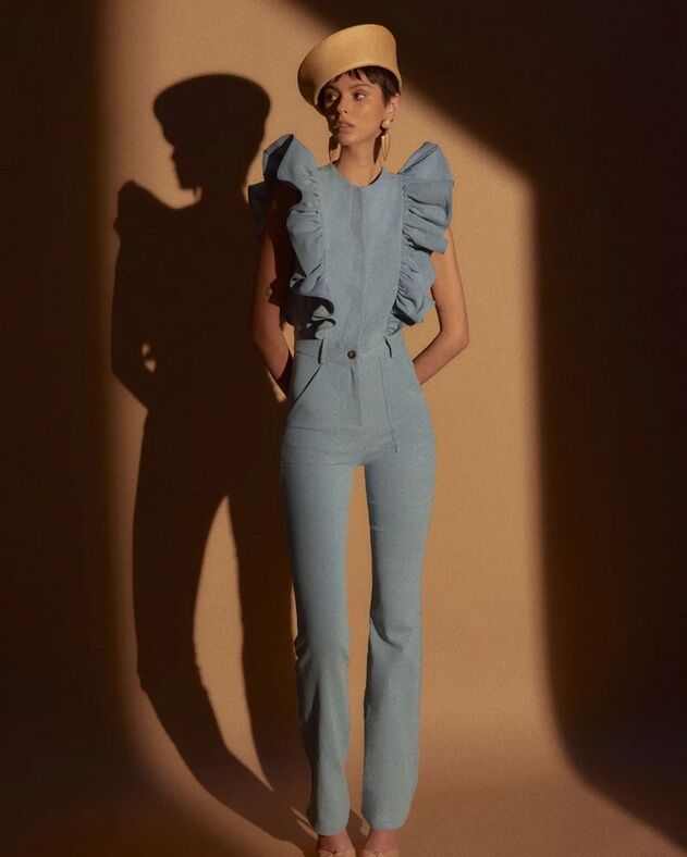 Mono denim.