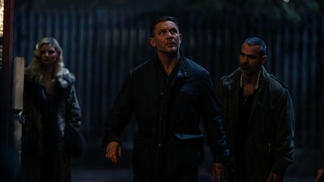 Tom Hardy sabe acaparar toda la atención del espectador al más puro estilo Guy Ritchie