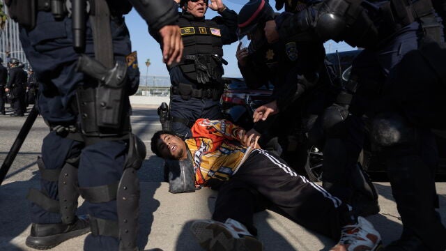 Protestas en Los Ángeles, en directo hoy: redadas, disturbios y últimas noticias de los enfrentamientos
