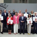 El consejero de la Presidencia, Luis Miguel González Gago, presenta junto a Irene Muñoz el nuevo sello 'Castilla y León Solidaria', en reconocimiento a las empresas y las entidades locales que cofinancian intervenciones de Cooperación al Desarrollo