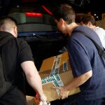 Agentes de la UCO abandonan la sede de Servinabar en Pamplona tras seis horas de registro