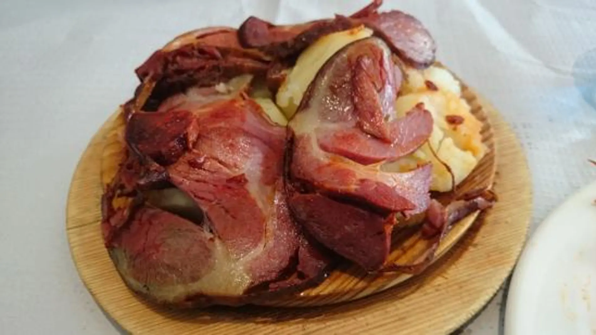Este es el plato elaborado en aldeas a más de mil metros que se ha convertido en el manjar asturiano