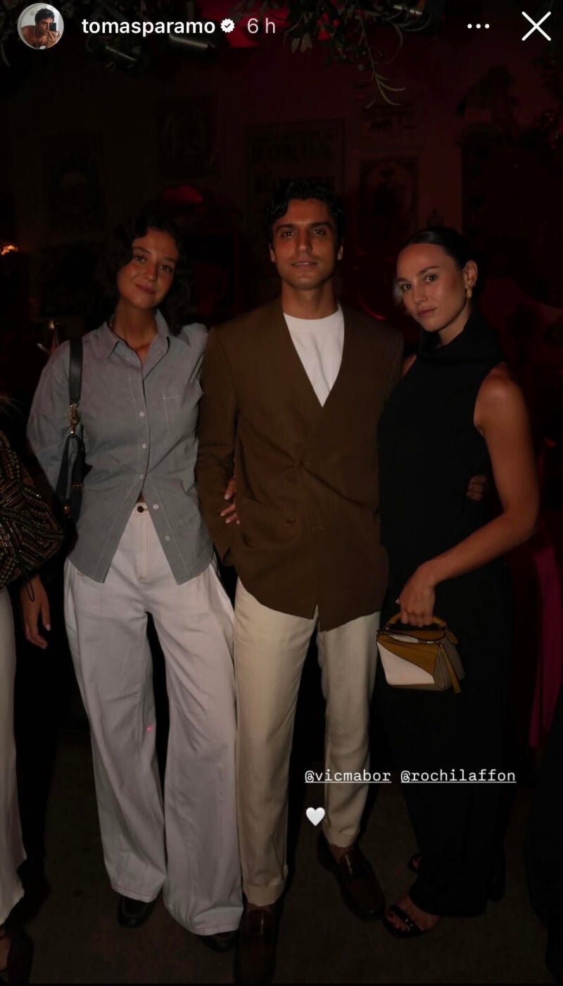 Victoria Federica junto a sus amigos Tomás y Rocío.