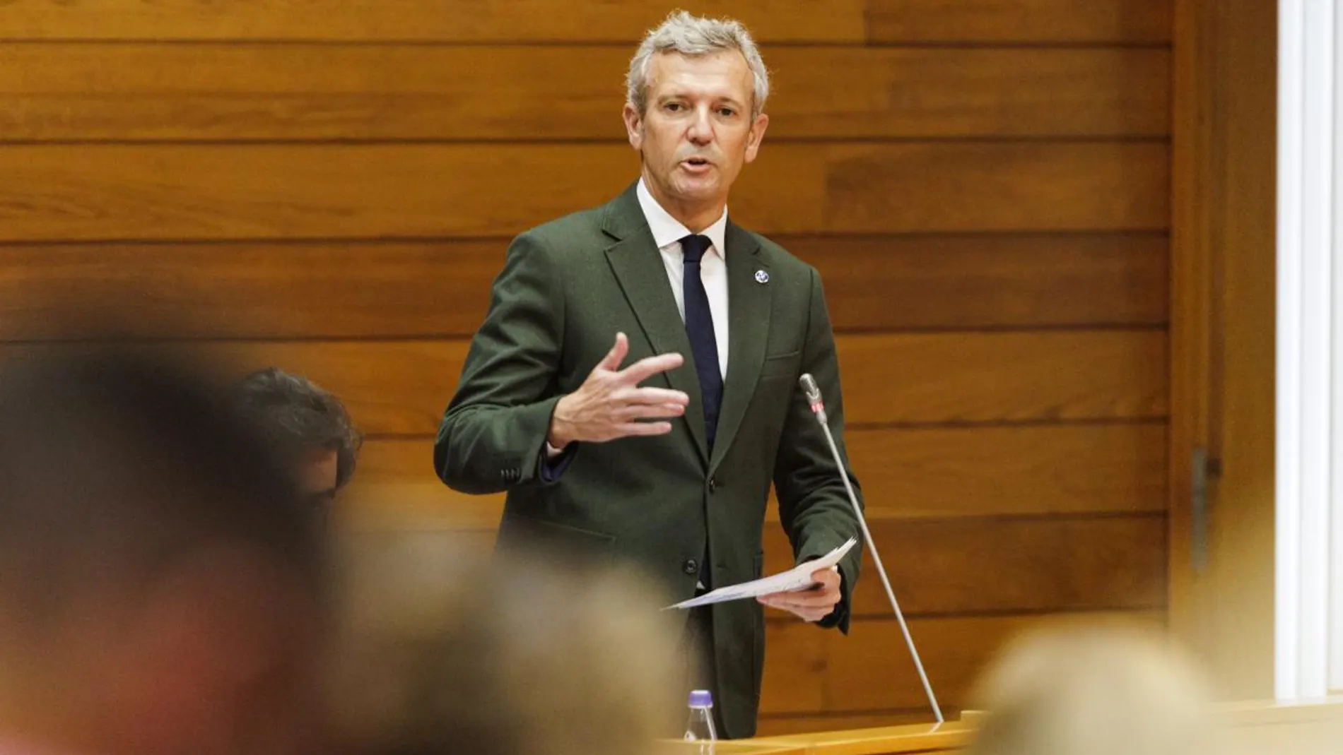 Alfonso Rueda, hoy, en el pleno.